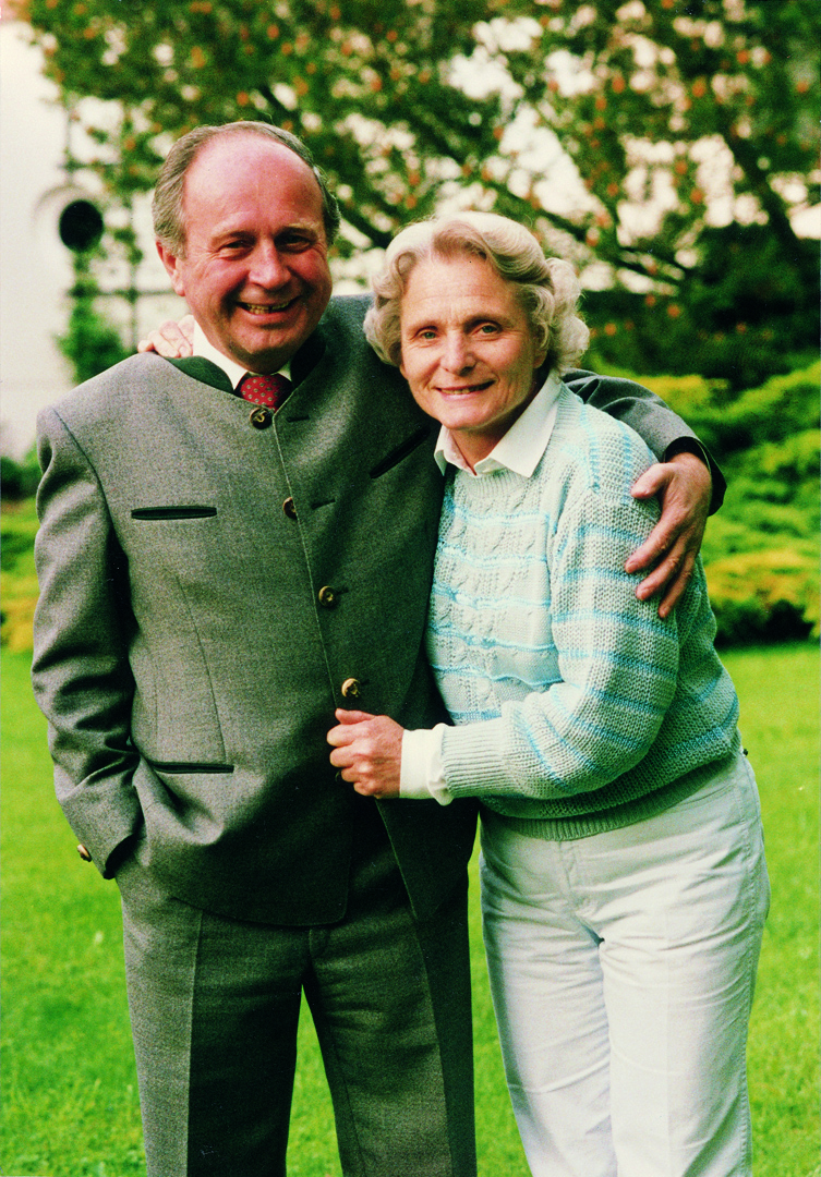 Der Firmengründer der heutigen Grünbeck AG, Josef Grünbeck mit Frau Loni.